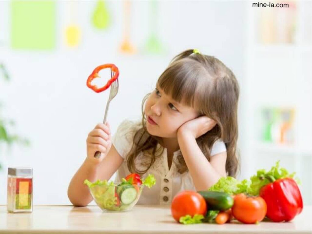 ทำไมเด็กๆถึงเกลียดผัก เป็นเรื่องง่ายที่จะสรุปว่าลูกน้อยวัย 3 ขวบของคุณแค่ดื้อรั้นในการกินแครอท แต่อาจเป็นเพราะต่อมรับรสของพวกเขายังไม่
