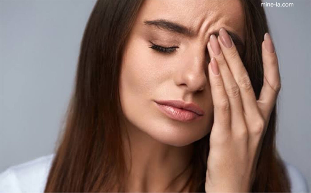 อาการปวดตา อาจส่งผลต่อดวงตาข้างใดข้างหนึ่งหรือทั้งสองข้าง คุณอาจมีอาการปวดตาเนื่องจากสิ่งต่างๆ เช่น การบาดเจ็บ อาการอักเสบ แ