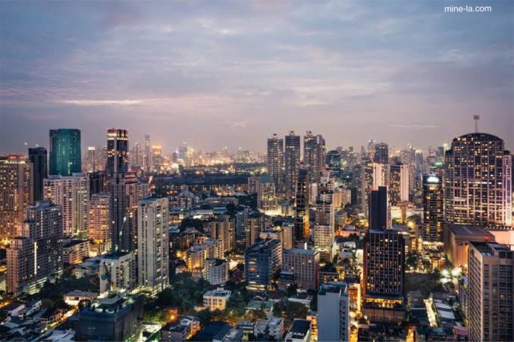 โดยทั่วไป ค่าครองชีพในประเทศไทย มีราคาไม่แพงสำหรับชาวต่างชาติส่วนใหญ่ เพื่อนำสิ่งนี้ไปสู่บริบทระดับโลก ค่าครองชีพของประเทศไ